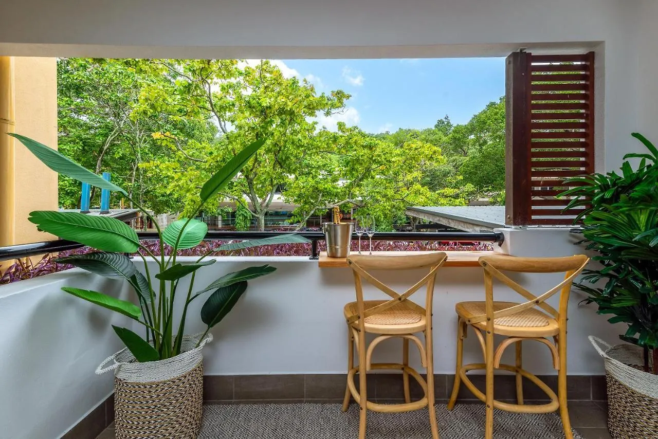 Apartment Boho Bliss In The Best Position In Town, King Bed, 2 Pools, Free Wifi And Undercover Parking Port Douglas Australia